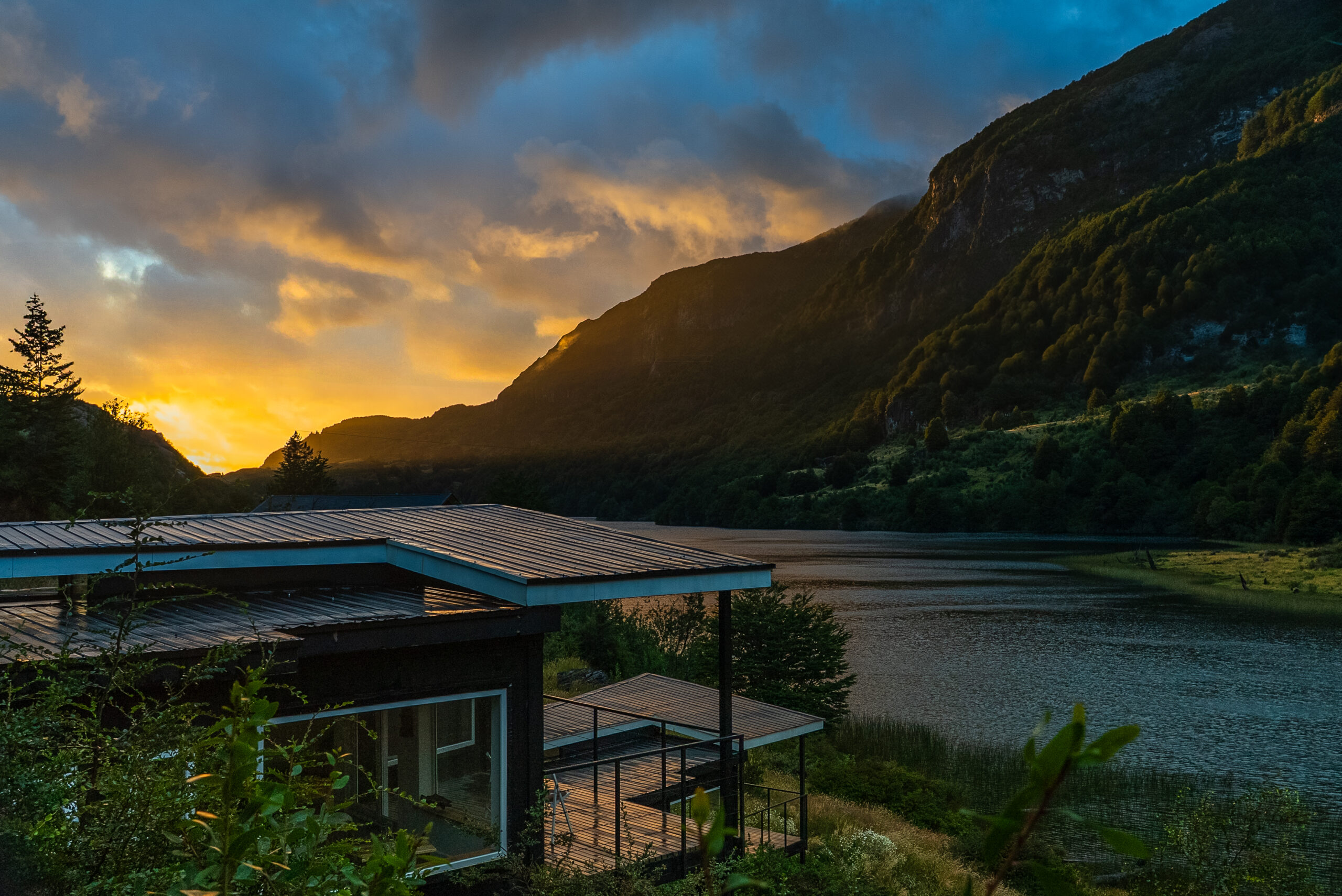 BBM06877 Sunset at the Eko Patagonia Cabins